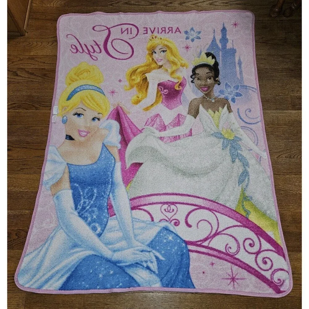 Disney Princess Pink Fleece Blanket Cinderella Tiana Aurora Arrive In Style NW